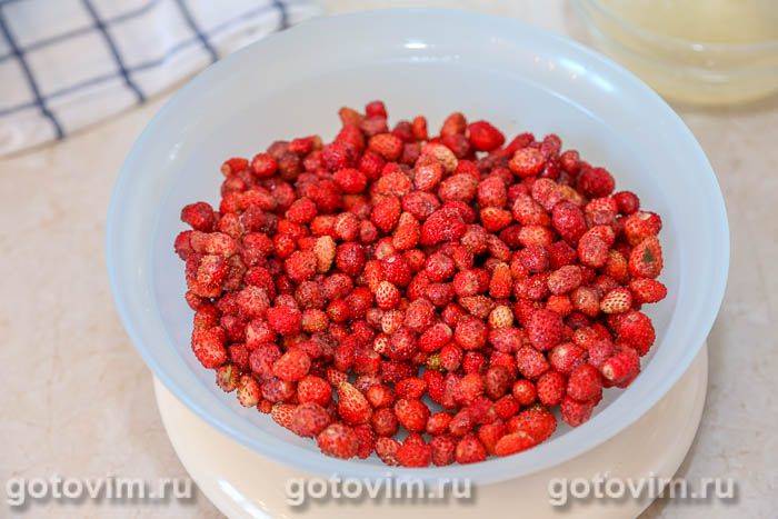 Баварський крем із суницею