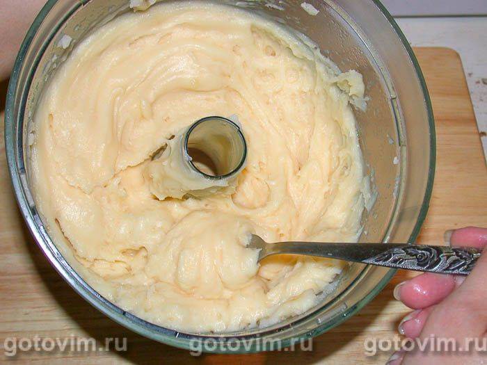 Смажені лисички в картопляних кошиках