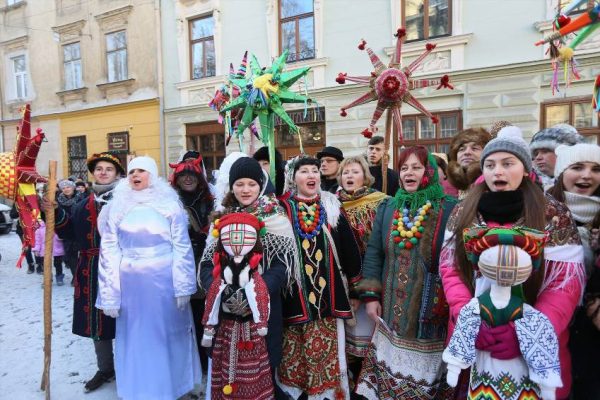 Щедрування в Україні - коли, як і чому це роблять