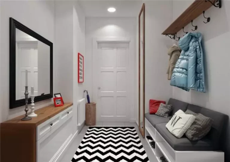 Як правильно облаштувати коридор у квартирі чи будинку