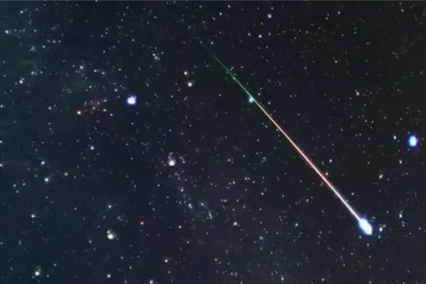 Персеїди 2026: коли та як спостерігати за метеорним дощем