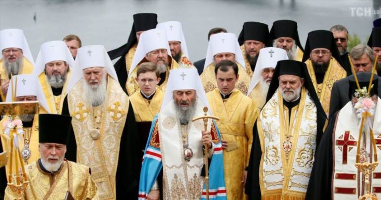 Як не заплутатися між УПЦ та ПЦУ у 2026 році