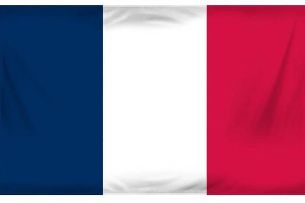 Прапор Франції крізь століття історії та символізму