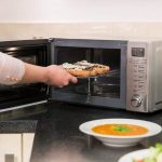 Мікрохвильовка від А до Я – як користуватися правильно та безпечно