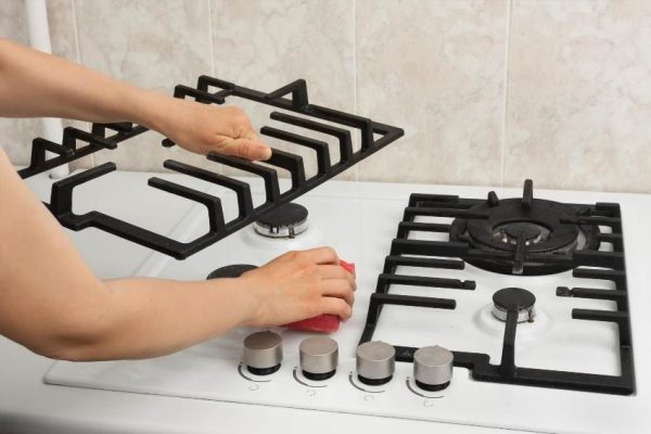 Чиста газова плита без зусиль - як позбутися нагару раз і назавжди