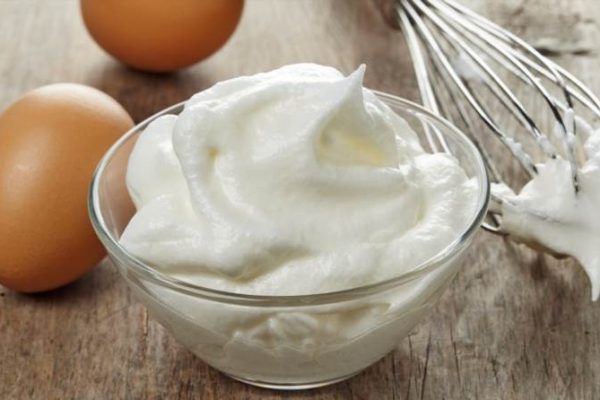 Як врятувати десерт, коли білки відмовляються збиватися