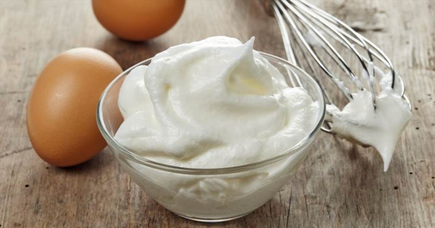 Як врятувати десерт, коли білки відмовляються збиватися