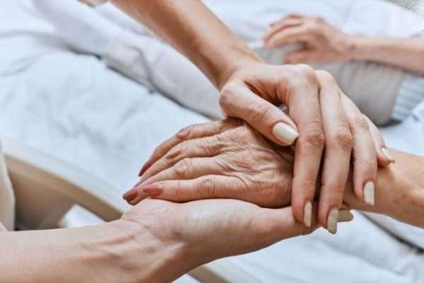 Що відчуває людина в останні хвилини життя