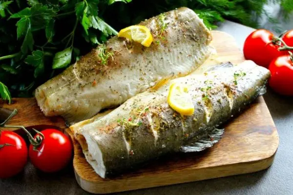 Як приготувати рибу на пару без пароварки: прості способи та смачні рецепти